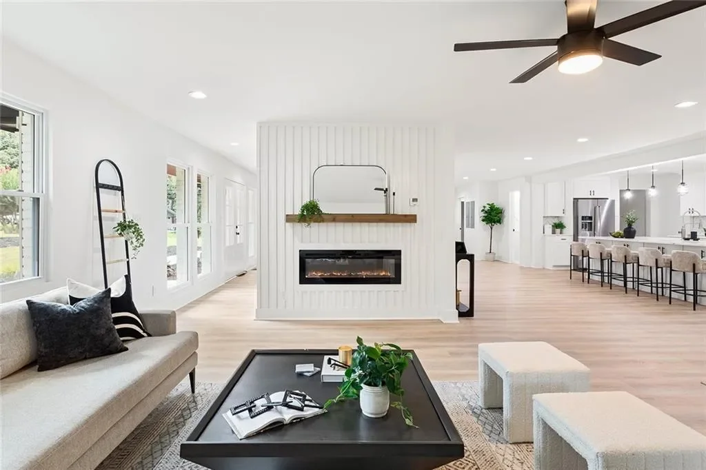 399 Old Canton Road, Marietta, Georgia, United States. - Photo 3