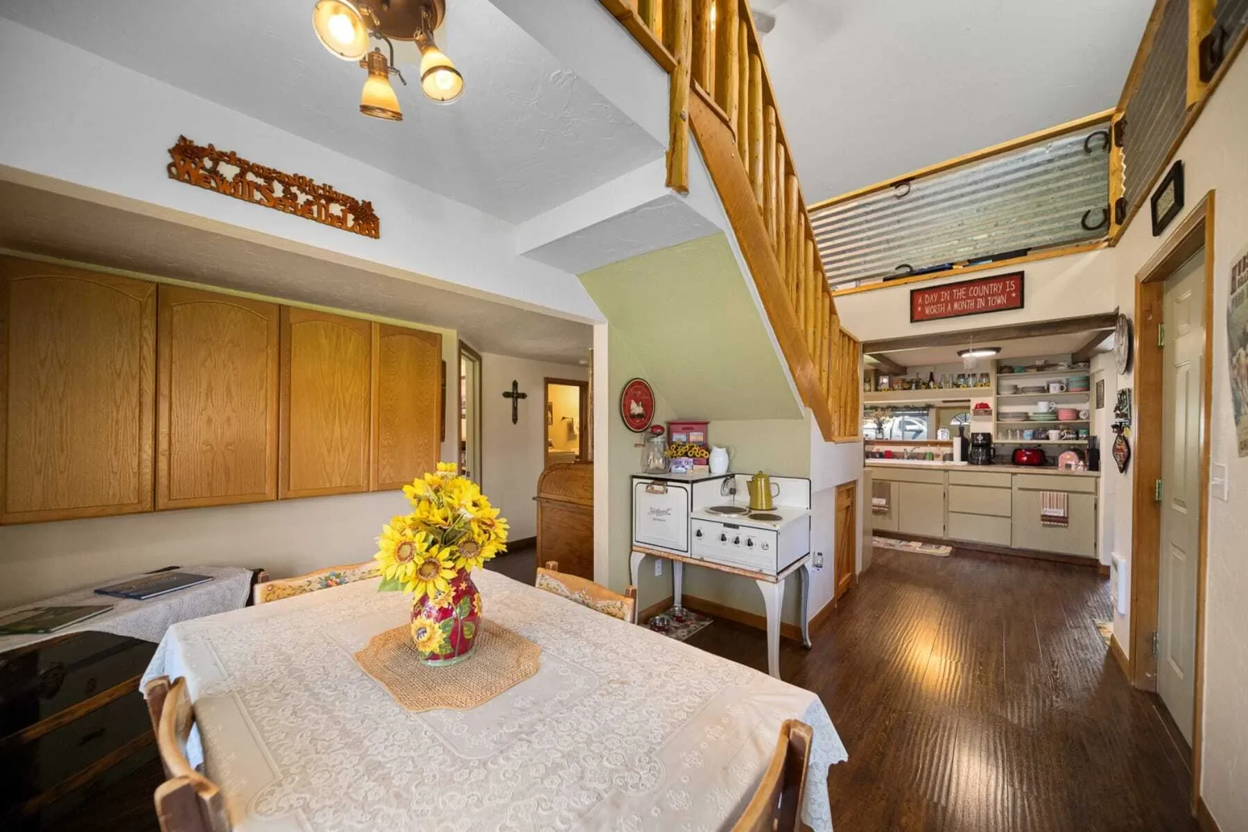 16305 N Ochoco Highway , Prineville, OR 97754, Prineville, Oregon, United States. - Photo 18