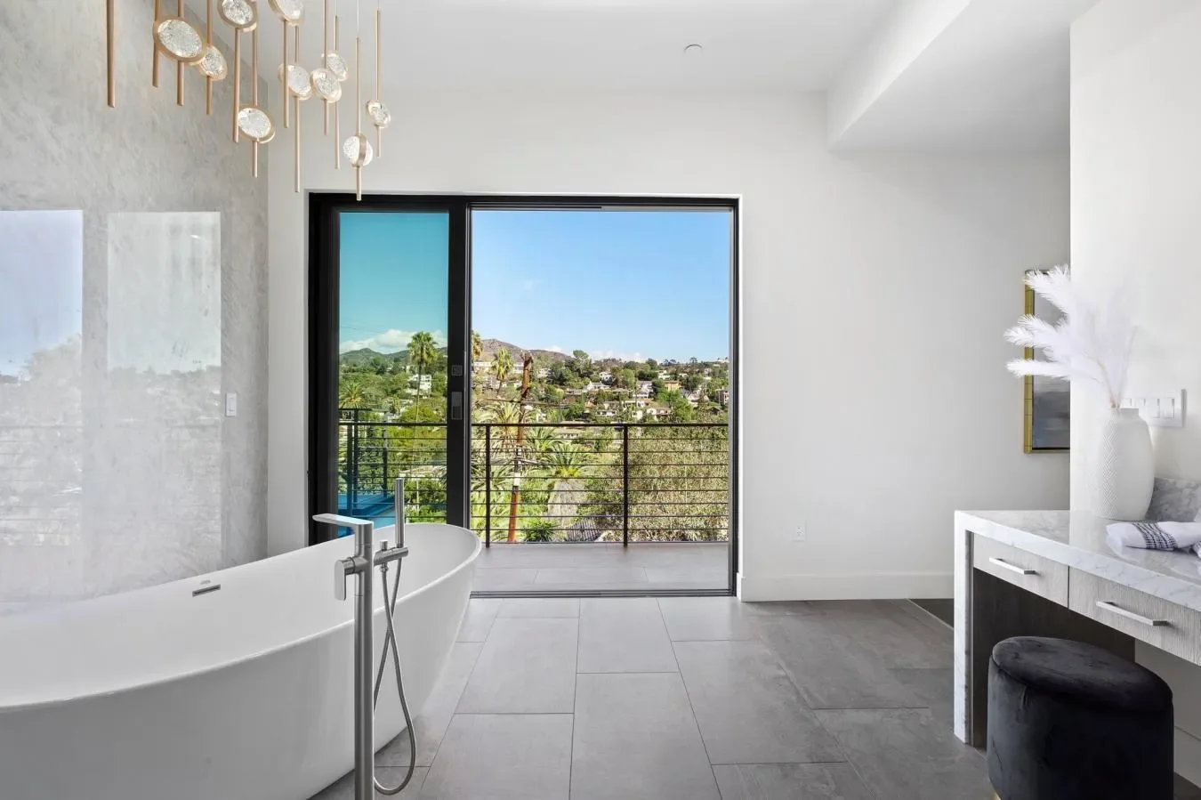 2311 Vasanta Way, Los Angeles, California, United States. - Photo 10