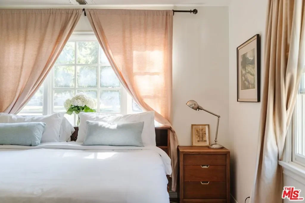 1520 Bonnell Drive, Topanga, California, United States. - Photo 11