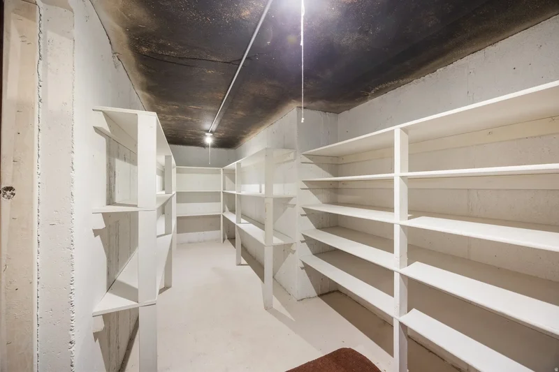 13353 S PEACH ORCHARD CT, Draper, Utah, United States. - Photo 21