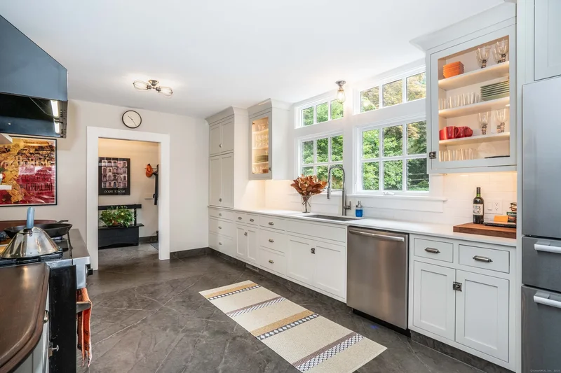 320 North Steele Road, West Hartford, CT, 06117, USA, West Hartford, Connecticut, United States. - Photo 15