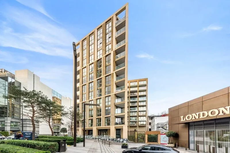 London Dock, , E1W, London, England, United Kingdom. - Photo 8