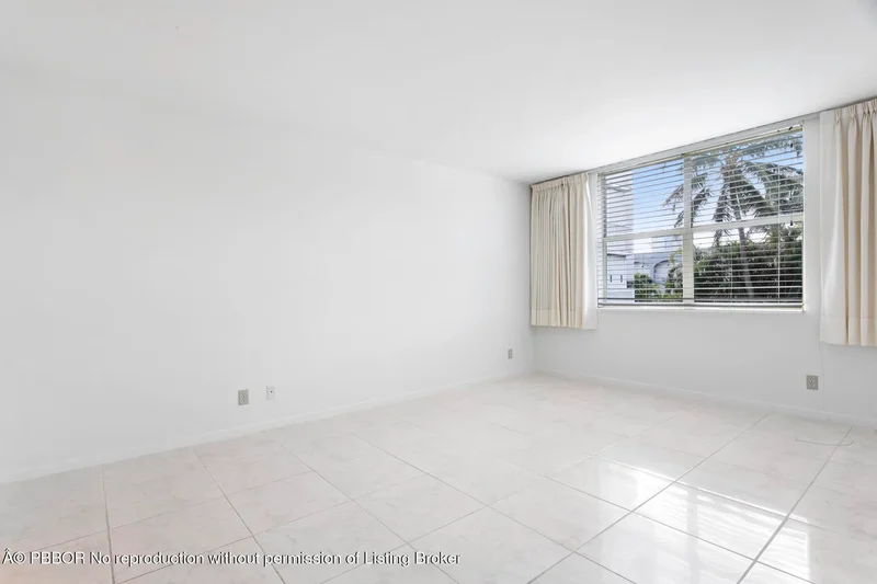 2860 S Ocean, Palm Beach, Florida, United States. - Photo 24