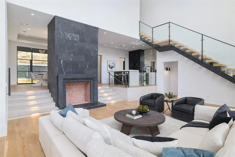 2701 Toro Canyon RD B, Austin, Texas, United States. - Photo 20