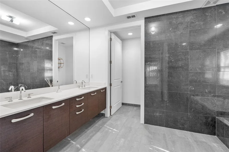 801 SE 12th CT 801, Fort Lauderdale, Florida, United States. - Photo 20