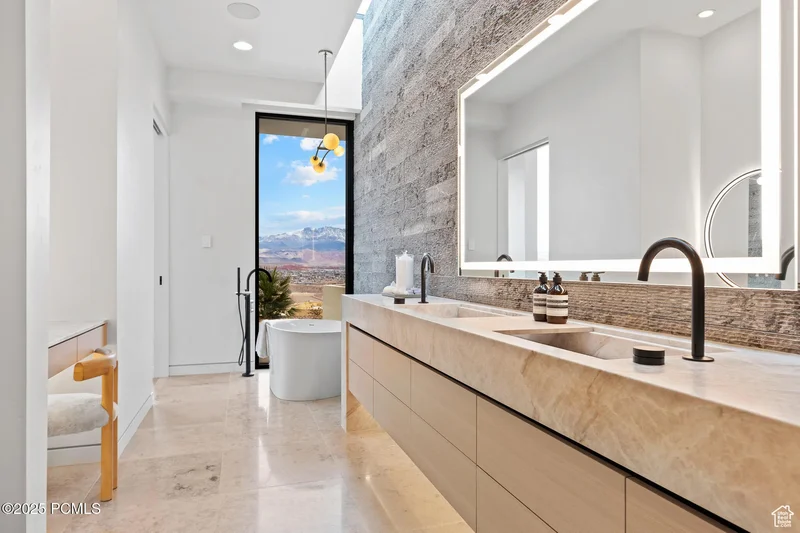 2031 E Pinnacle Drive, Other City - Utah, UT 84790, St. George, Utah, United States. - Photo 34
