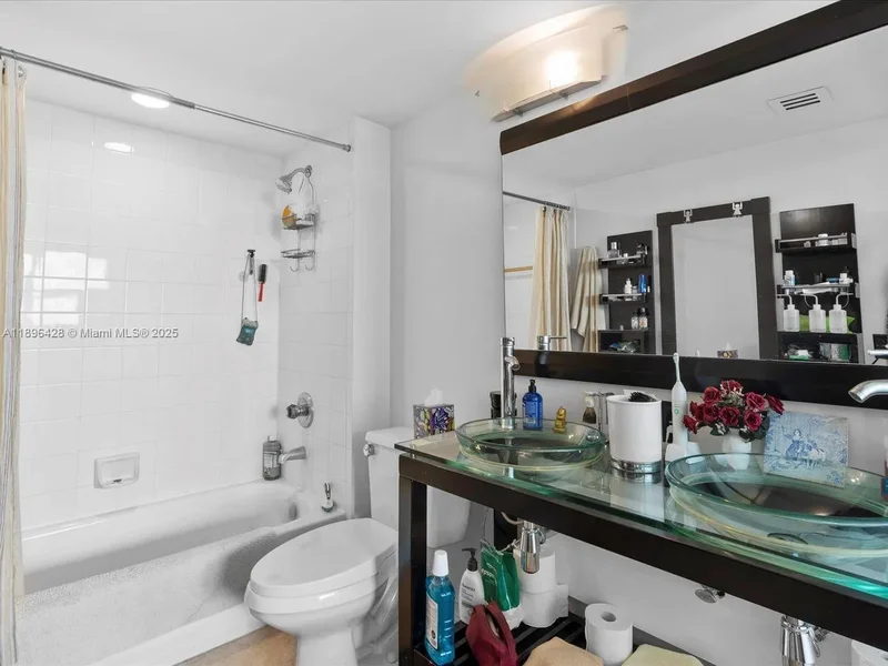 650 West Ave 1208, Miami Beach, Florida, United States. - Photo 14