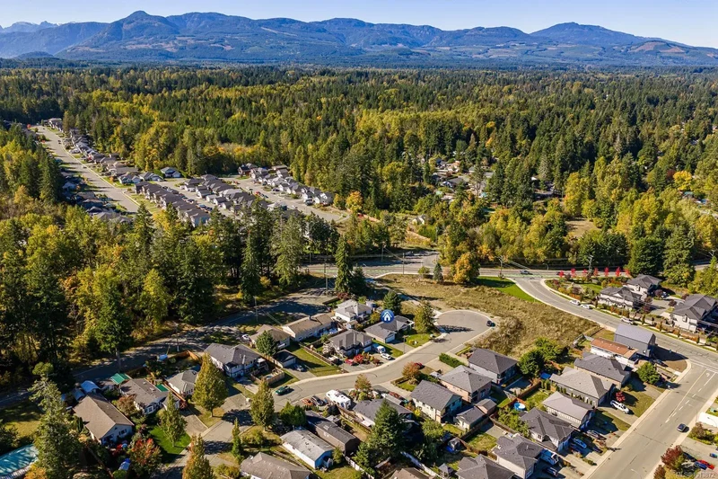 2065 Morello Pl, Courtenay, British Columbia, Canada. - Photo 29