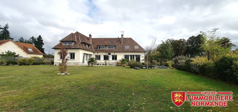 Louviers, Normandy, France. - Photo 6