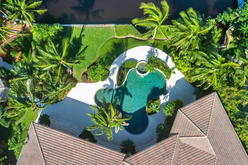 19223 Riverside Drive, Tequesta, Florida, United States. - Photo 65