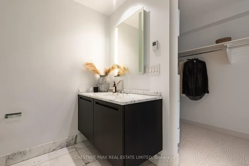3203 - 180 University Avenue, Toronto, Ontario, Canada. - Photo 22