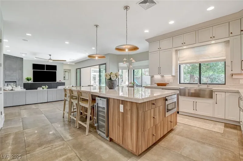 Single Family Residence in Henderson