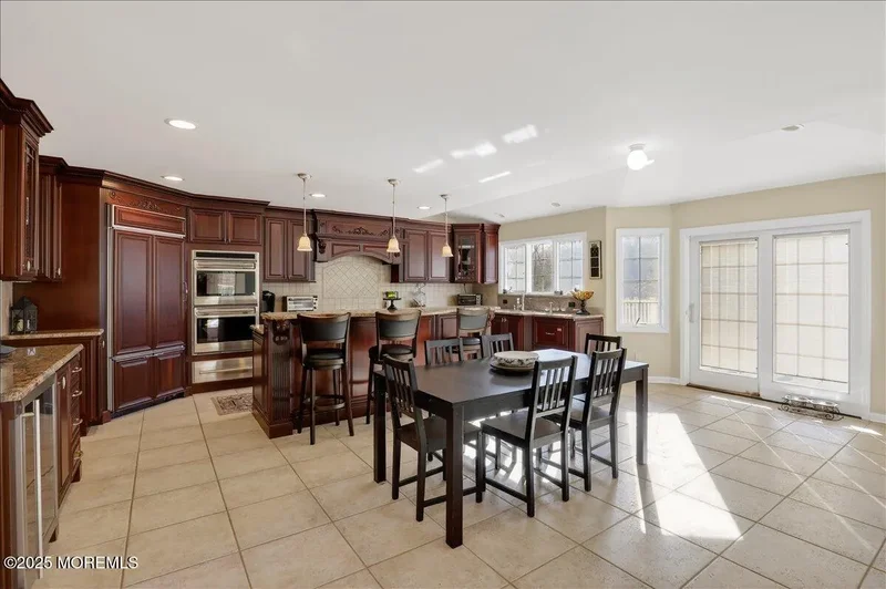 12 Tall Woods Drive, Manalapan Township, New Jersey, United States. - Photo 10