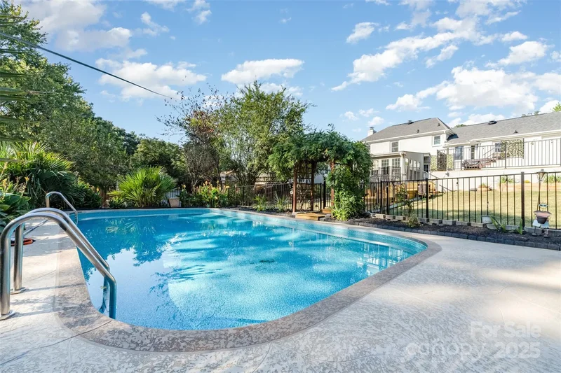 4212 Montibello Drive, Charlotte, NC 28226, Charlotte, North Carolina, United States. - Photo 19