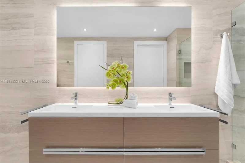 6103 Aqua Ave 504, Miami Beach, Florida, United States. - Photo 17