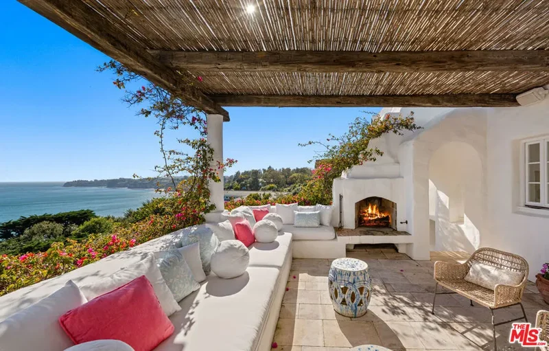 27832 Pacific Coast Highway, Malibu, California, United States. - Photo 38