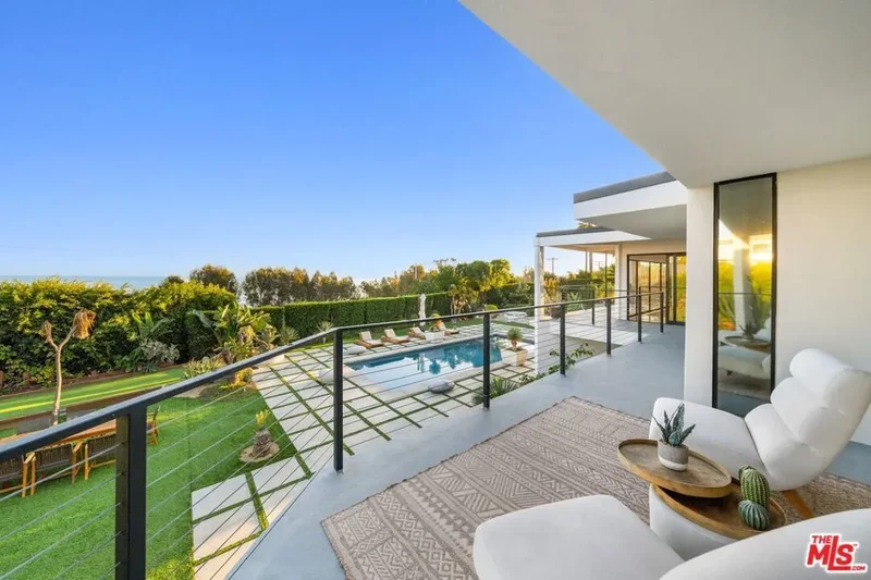 6320 VIA CATALDO Street, Malibu, California, United States. - Photo 18