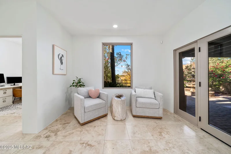 5775 N Campbell Avenue, Tucson, AZ, 85718, USA, Tucson, Arizona, United States. - Photo 20