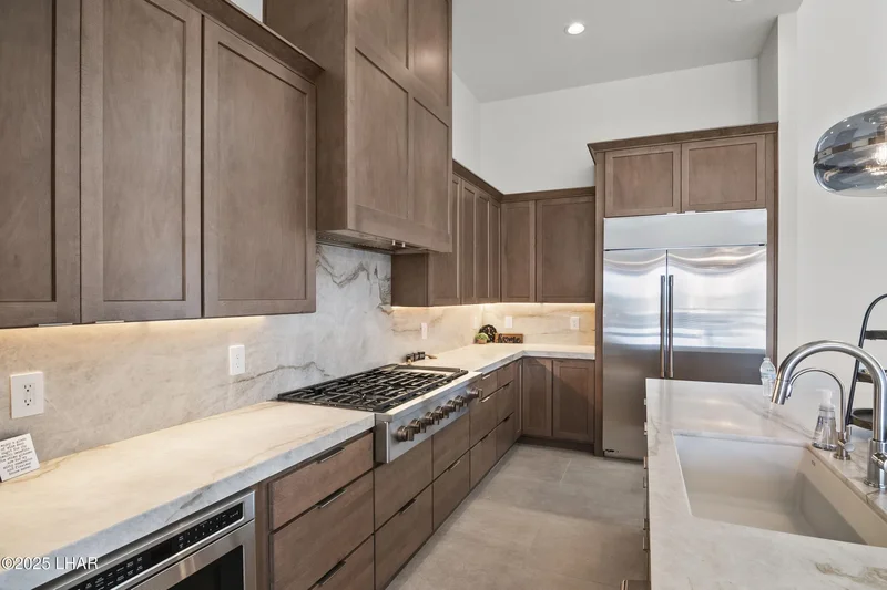 6273 Avienda De Los Colinas, Lake Havasu City, AZ 86406, Lake Havasu City, Arizona, United States. - Photo 32