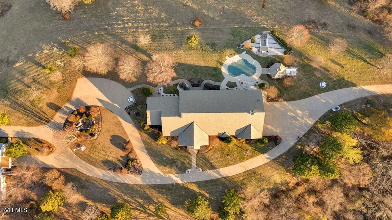 215 Lick Hollow Road, Greeneville, TN 37743, Greeneville, Tennessee, United States. - Photo 42