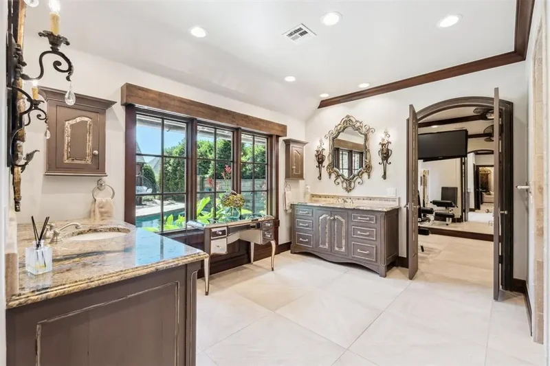 1324 NW 157th Street, Edmond, OK 73013, Edmond, Oklahoma, United States. - Photo 17