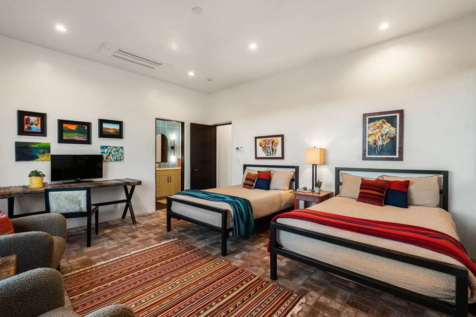44 Plaza Del Centro, Santa Fe, NM 87506, Santa Fe, New Mexico, United States. - Photo 24