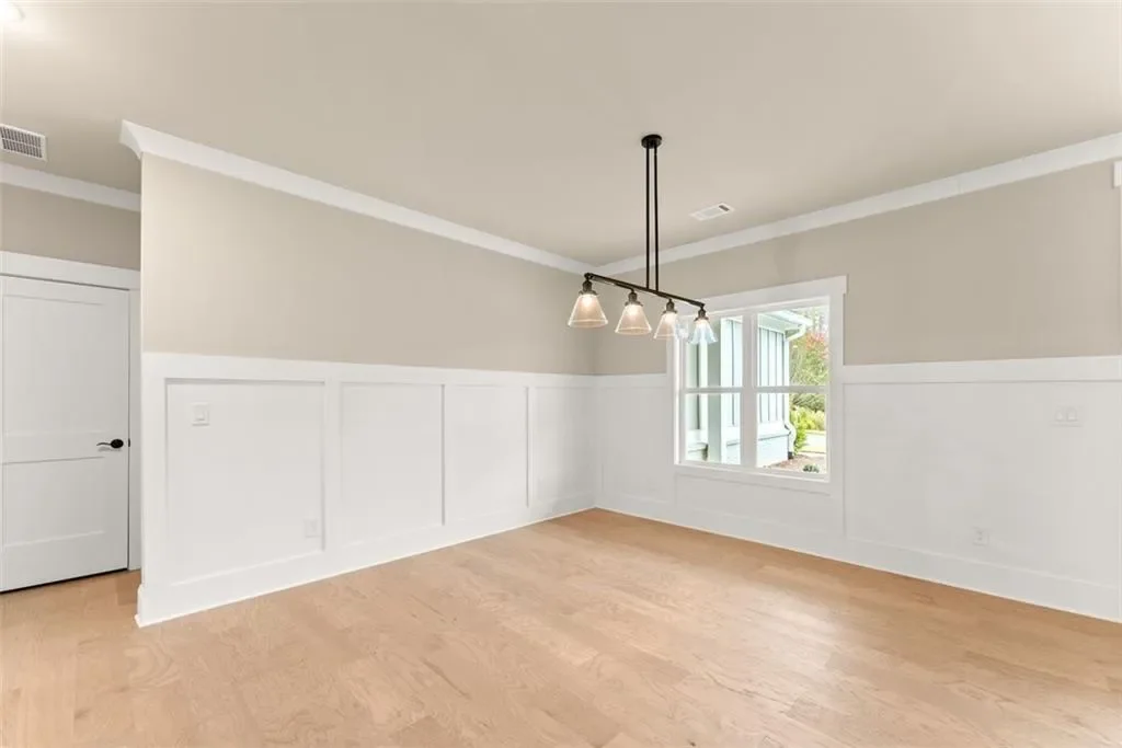5416 Oak Manor Way, Murrayville, Georgia, United States. - Photo 2