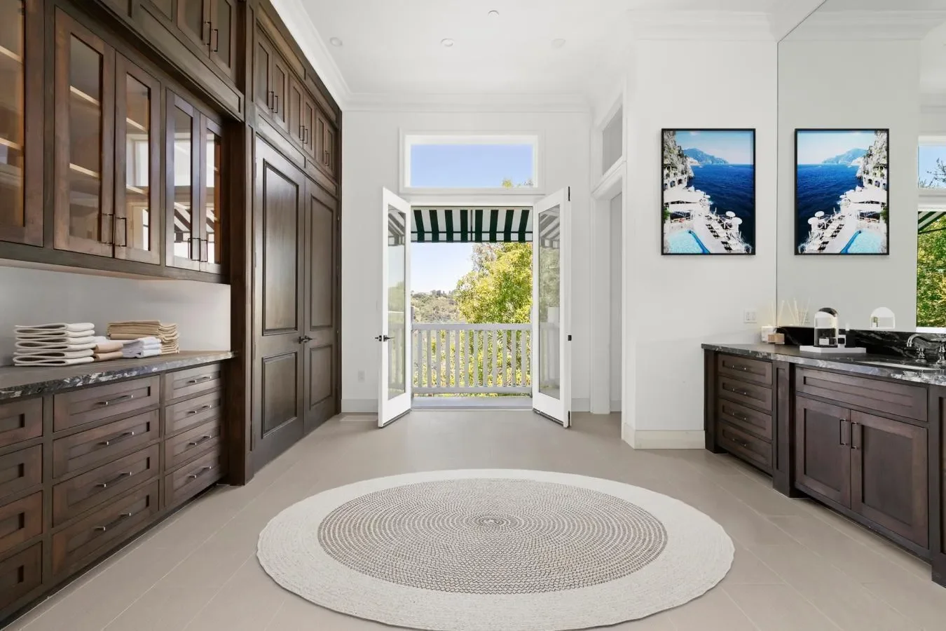 9669 Oak Pass Road, Beverly Hills, California, United States. - Photo 2