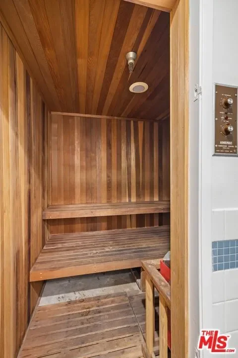 964 Hancock Avenue 103, Los Angeles, California, United States. - Photo 7
