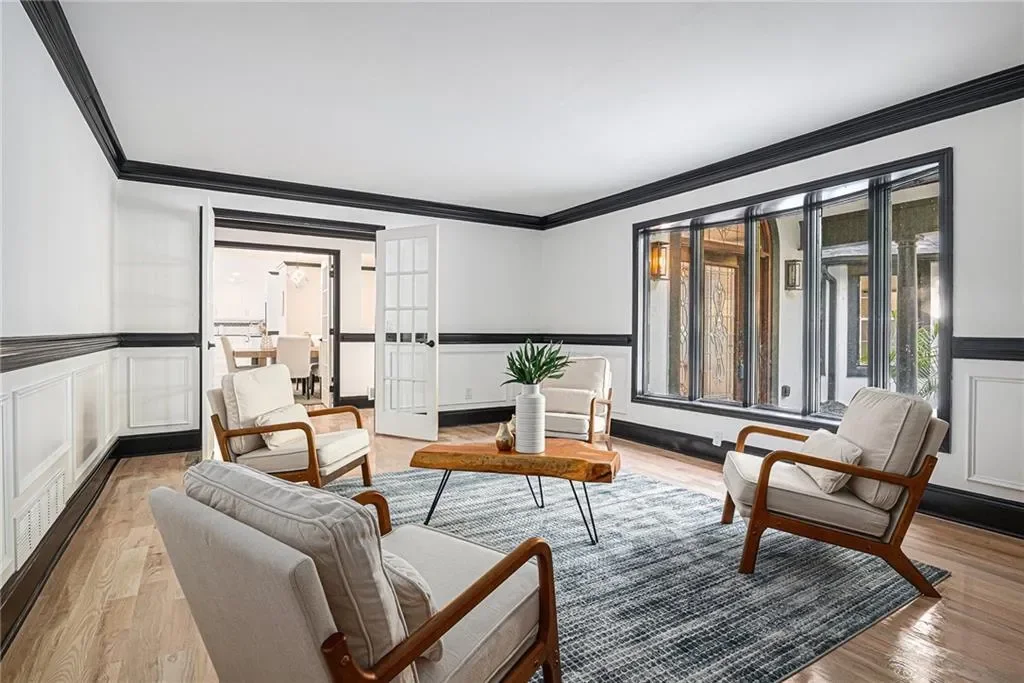 Gallery photo 11