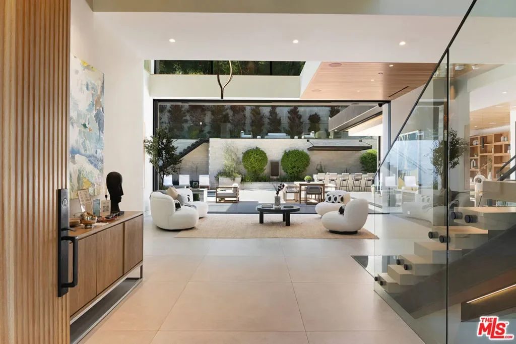 2641 Hutton Drive, Beverly Hills, California, United States. - Photo 4