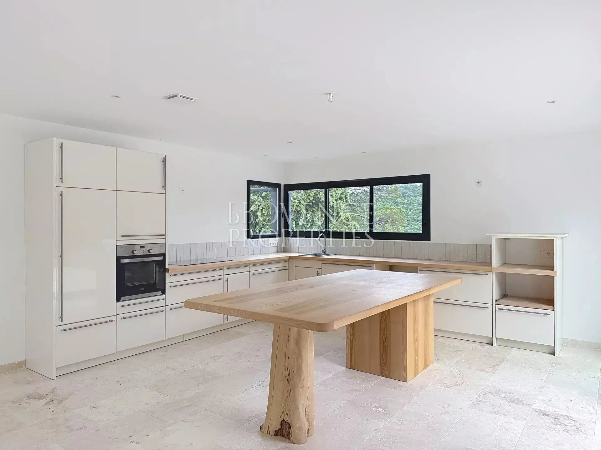 Gallery photo 1