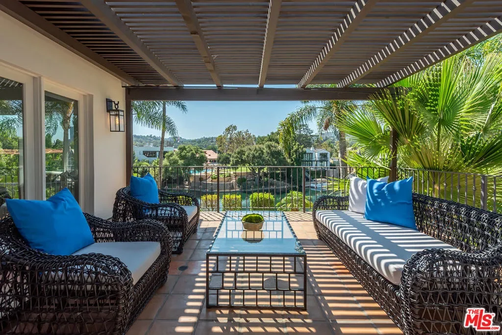 9928 Toluca Lake Avenue, Los Angeles, California, United States. - Photo 16