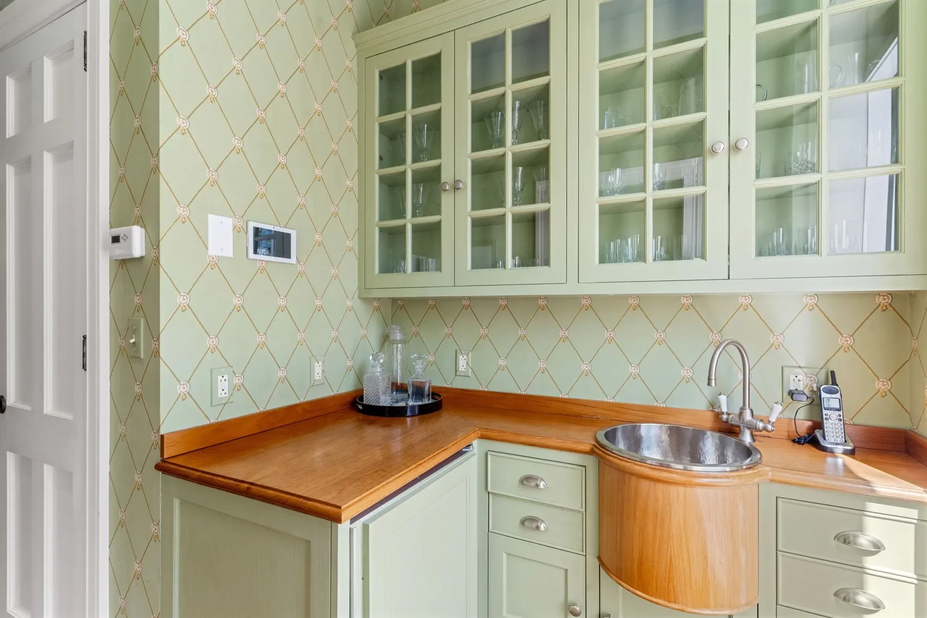90 Mount Vernon St, Boston, MA 02108, Boston, Massachusetts, United States. - Photo 20