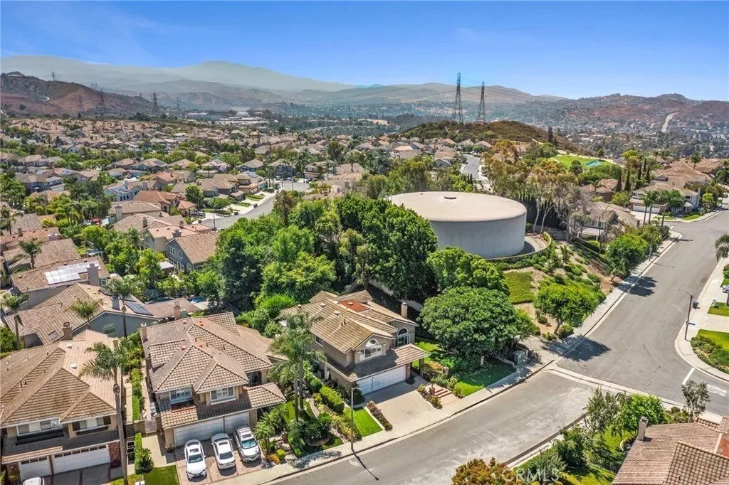 2811 N Roxbury Street, Orange, California, United States. - Photo 40