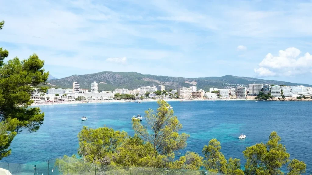 Modern seafront villa for sale in Cala Vinyes, Majorca