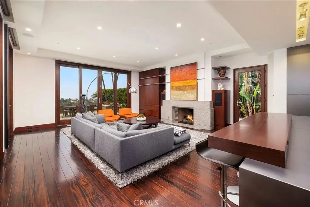 9 Sailcrest, Newport Beach, California, United States. - Photo 30