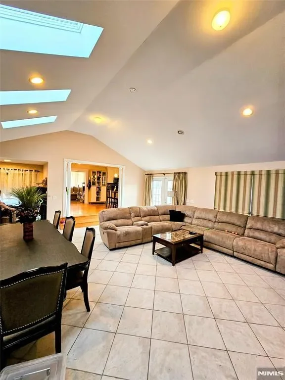 28 Noel, North Arlington, NJ 07071, North Arlington, New Jersey, United States. - Photo 3