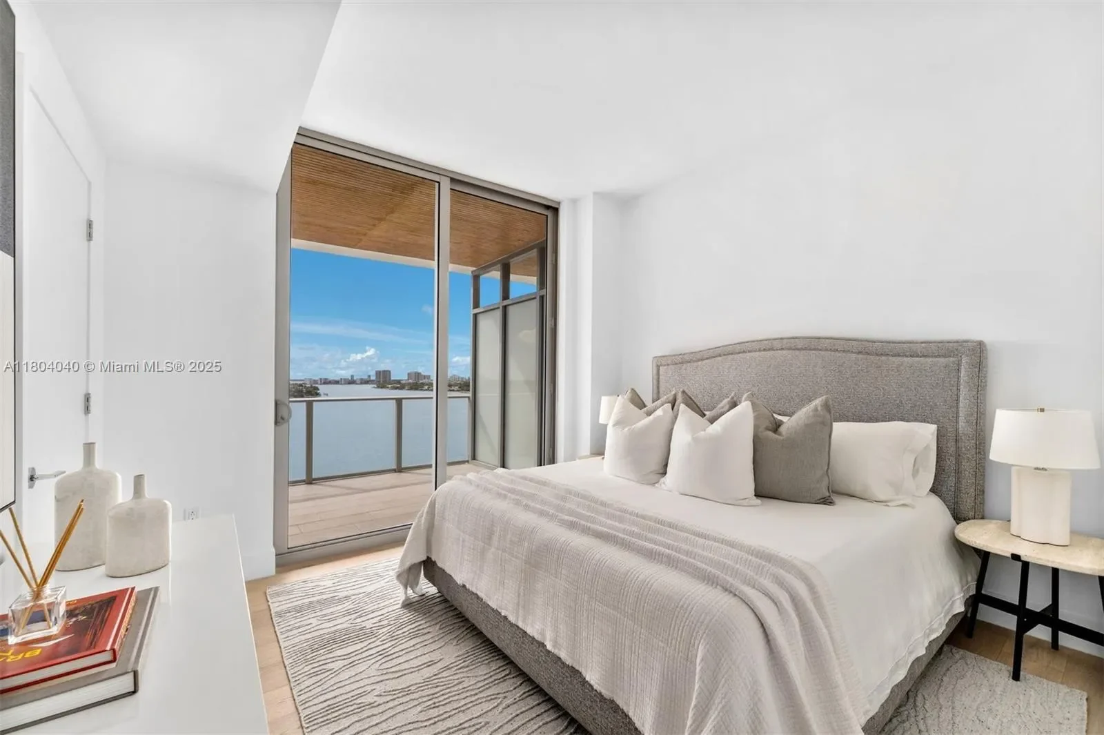 6800 Indian Creek Dr 7B, Miami Beach, Florida, United States. - Photo 8