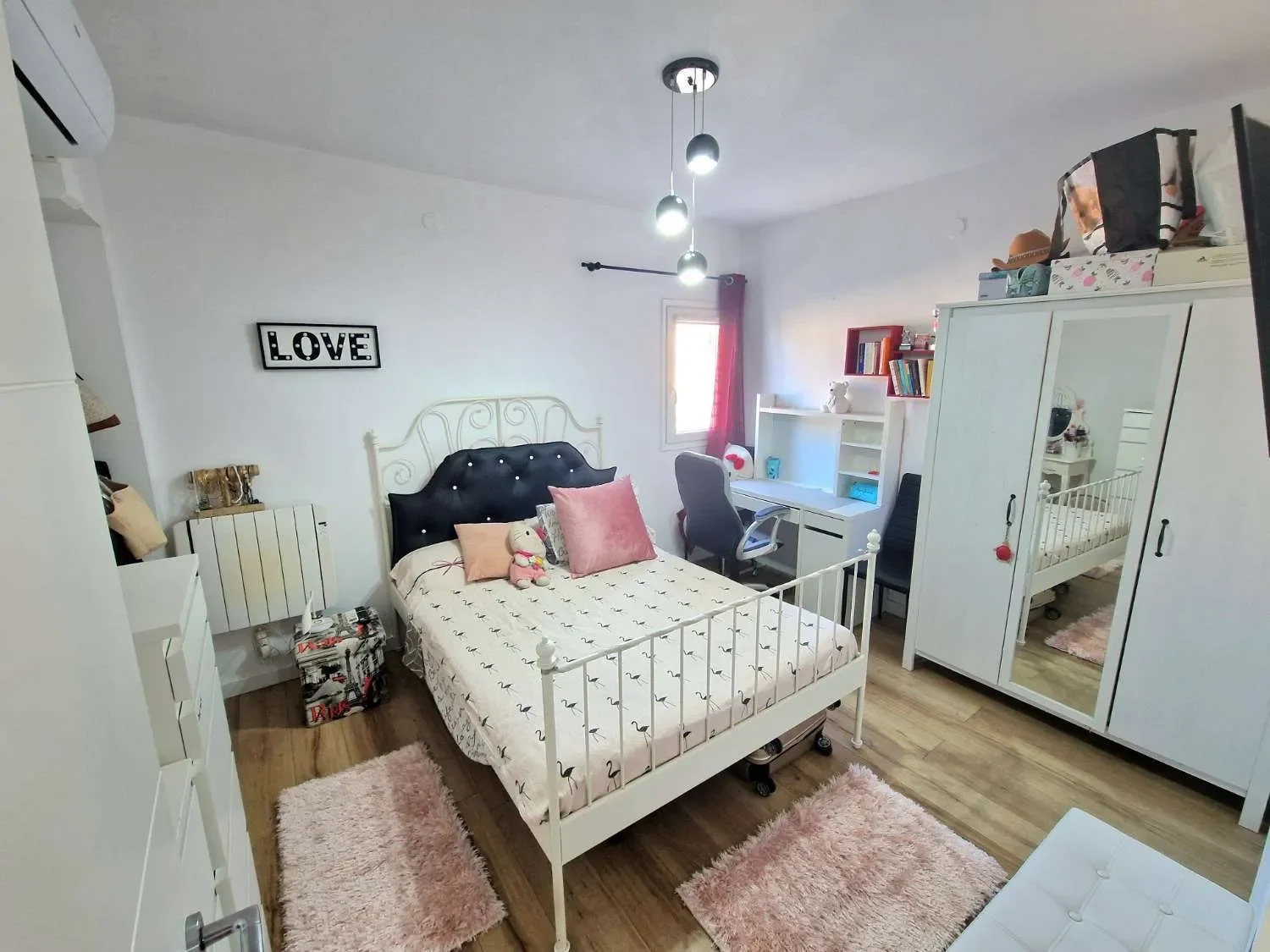 Gallery photo 4