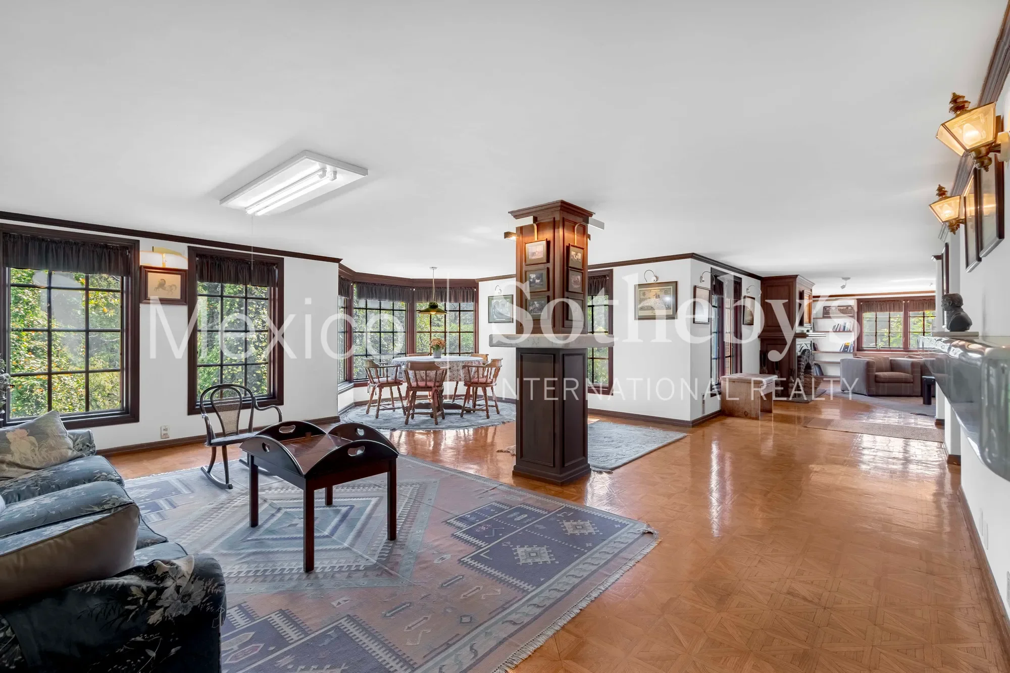 Gallery photo 11