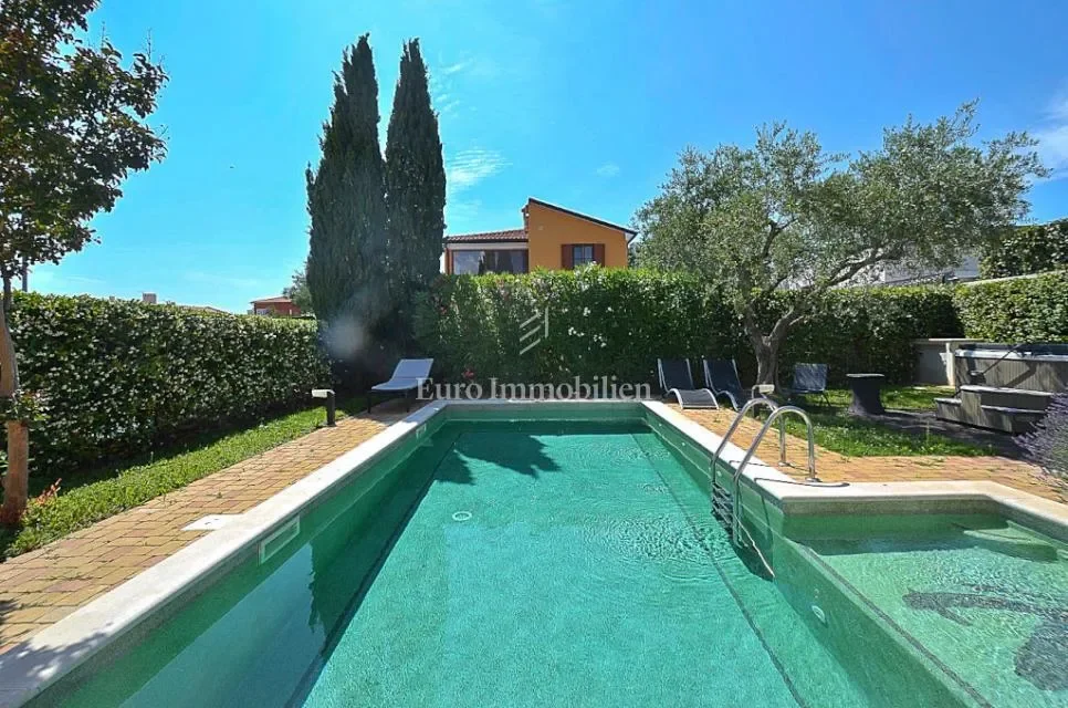 Novigrad, Istria County, Croatia. - Photo 16