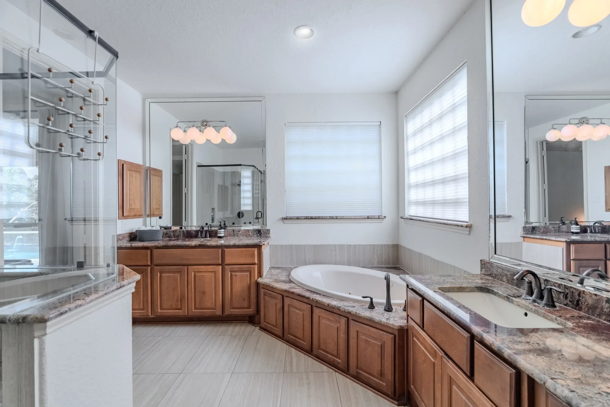 18 Devon Dale Drive, The Woodlands, TX 77375, The Woodlands, Texas, United States. - Photo 20