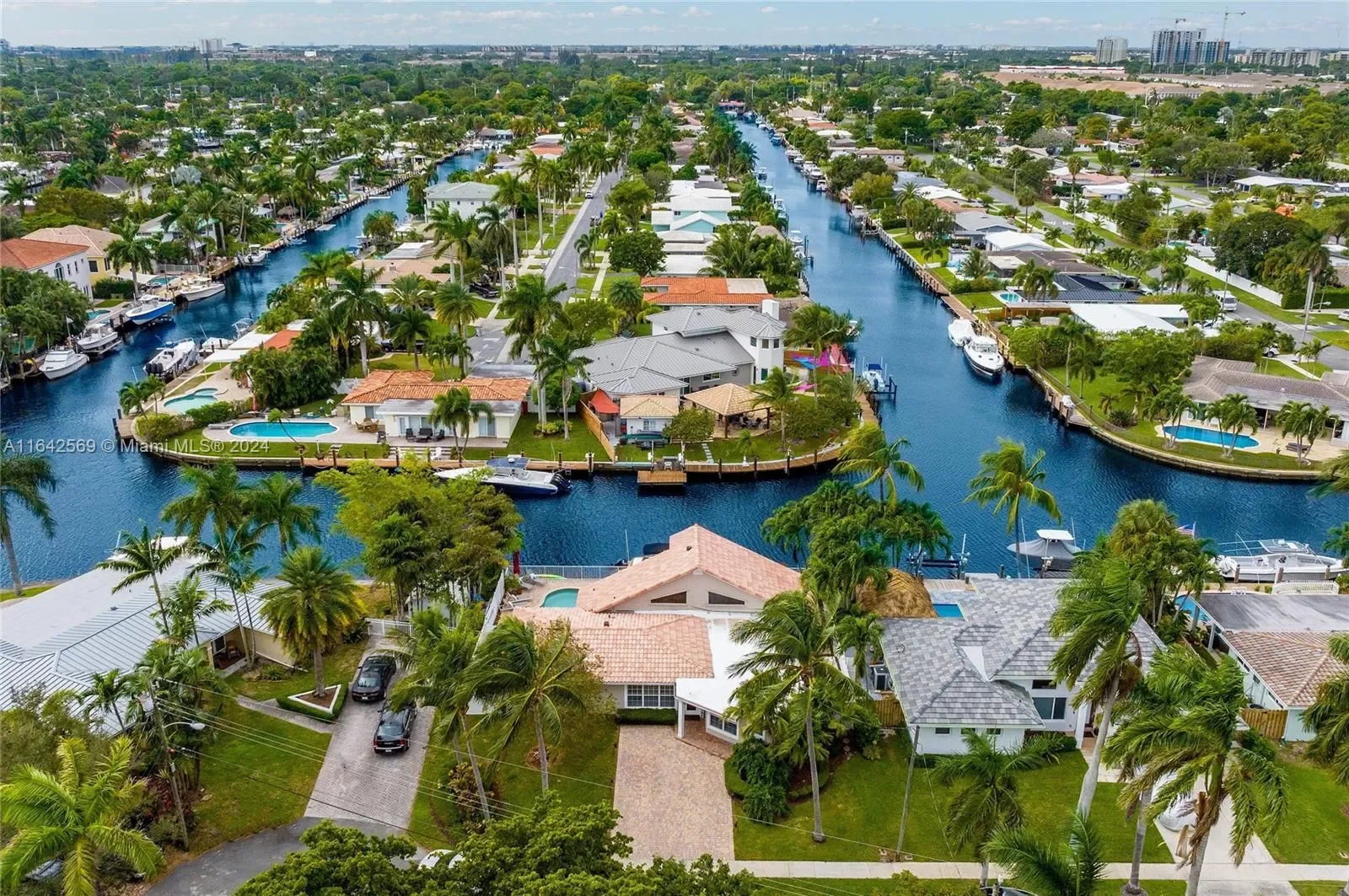 941 SE 4th Ave, Pompano Beach, Florida, United States. - Photo 25