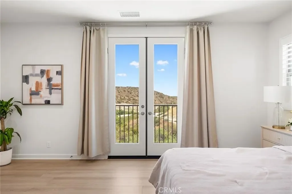 246 Canterbury, Irvine, California, United States. - Photo 34