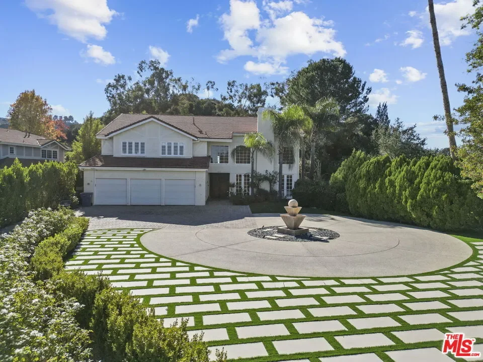 22241 Alizondo Dr, Los Angeles, California, United States. - Photo 7