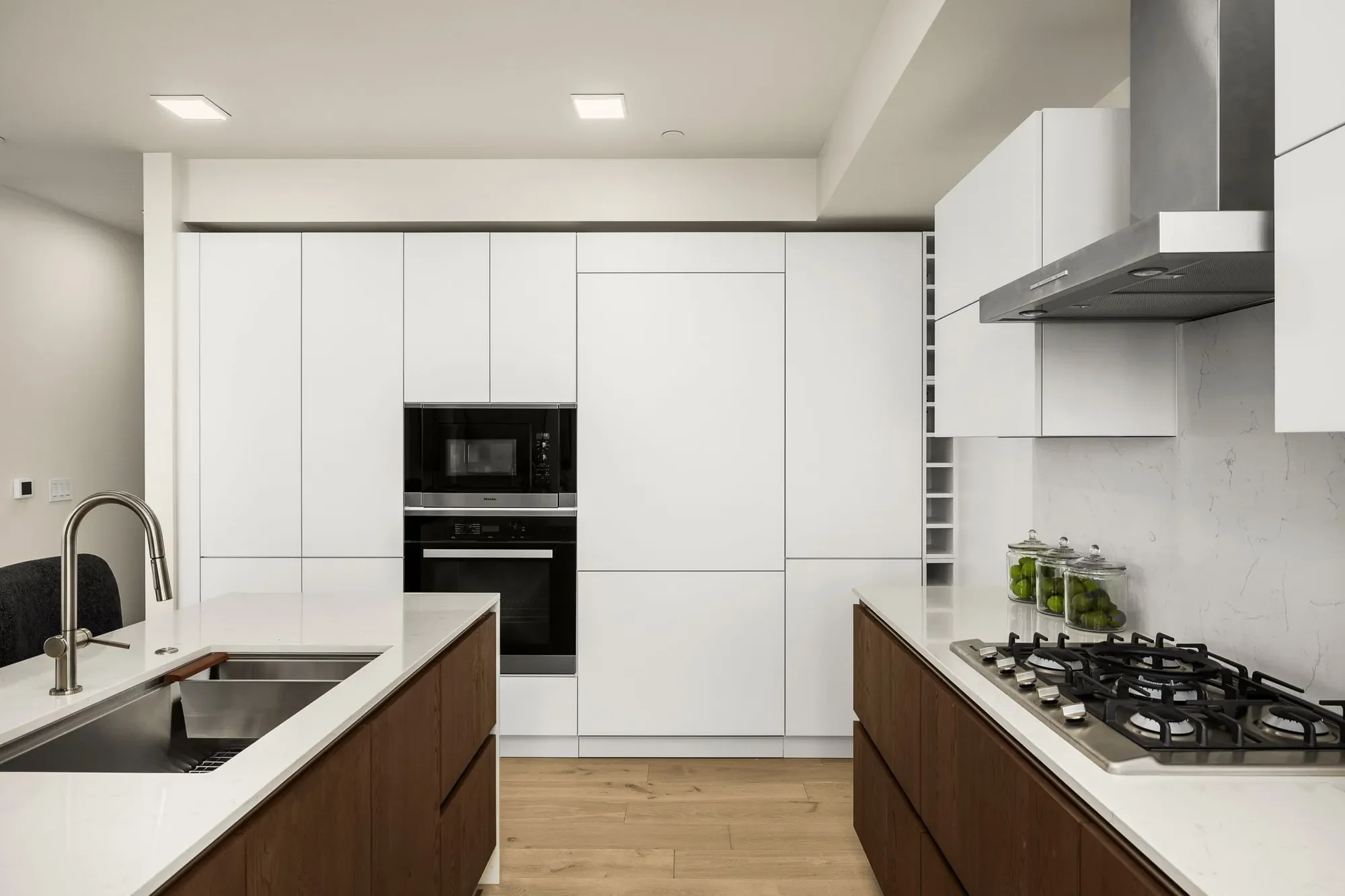 999 110th Ave NE Unit #500 , Bellevue, WA 98004, Bellevue, Washington, United States. - Photo 1