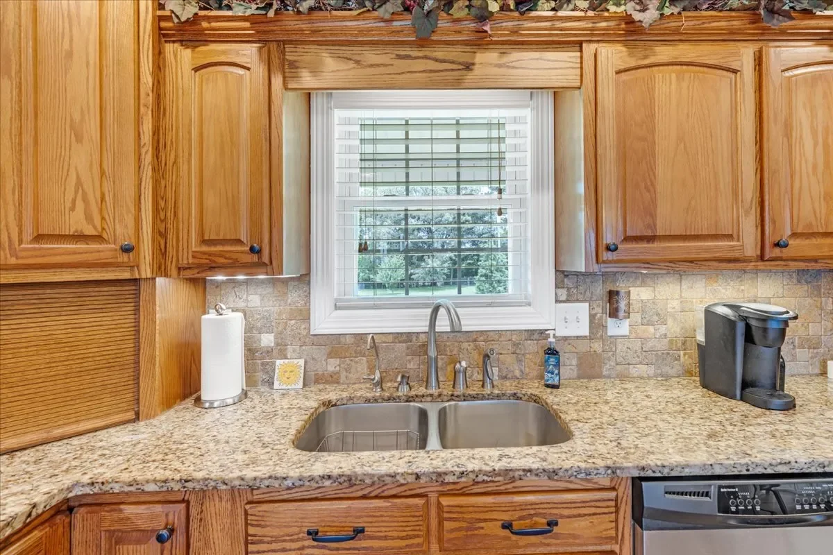379 Hooper Road, Winchester, TN 37398, Estill Springs, Tennessee, United States. - Photo 19