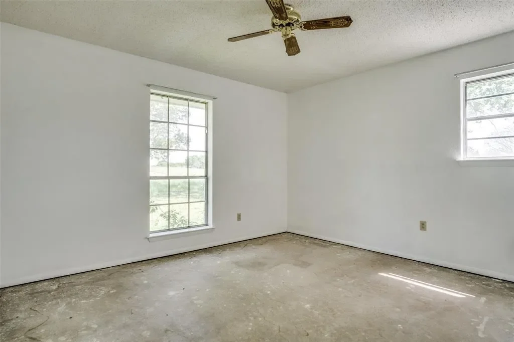 1905 County Rd 913, Burleson, Texas, United States. - Photo 8